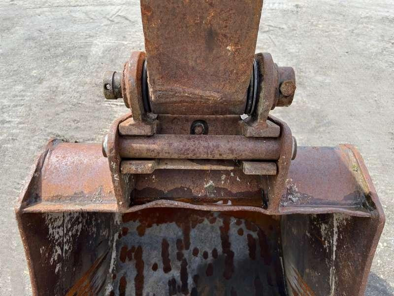 Excavadora de cadenas Hitachi EX60: foto 14