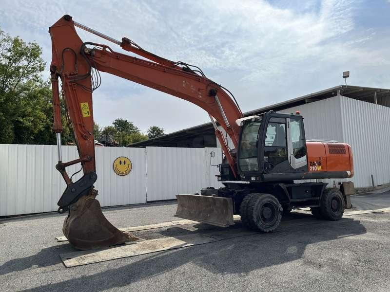 Hitachi ZX210W-3 - Excavadora de ruedas: foto 3 Hitachi ZX210W-3 - Excavadora de ruedas: foto 3