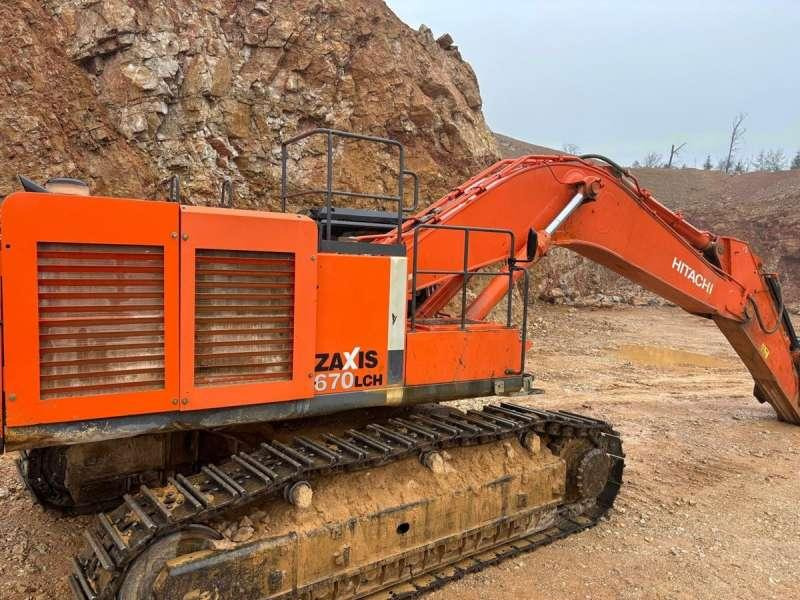 Hitachi ZX670LCH-3 - Excavadora de cadenas: foto 3 Hitachi ZX670LCH-3 - Excavadora de cadenas: foto 3