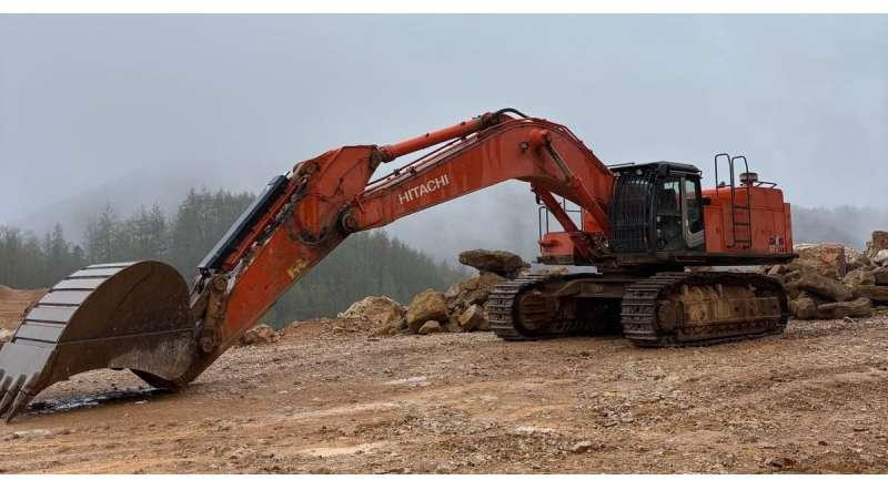 Hitachi ZX670LCH-3 - Excavadora de cadenas: foto 1 Hitachi ZX670LCH-3 - Excavadora de cadenas: foto 1