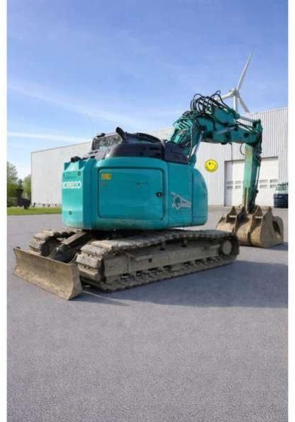 Kobelco SK140SRLC-5 - Excavadora de cadenas: foto 3 Kobelco SK140SRLC-5 - Excavadora de cadenas: foto 3
