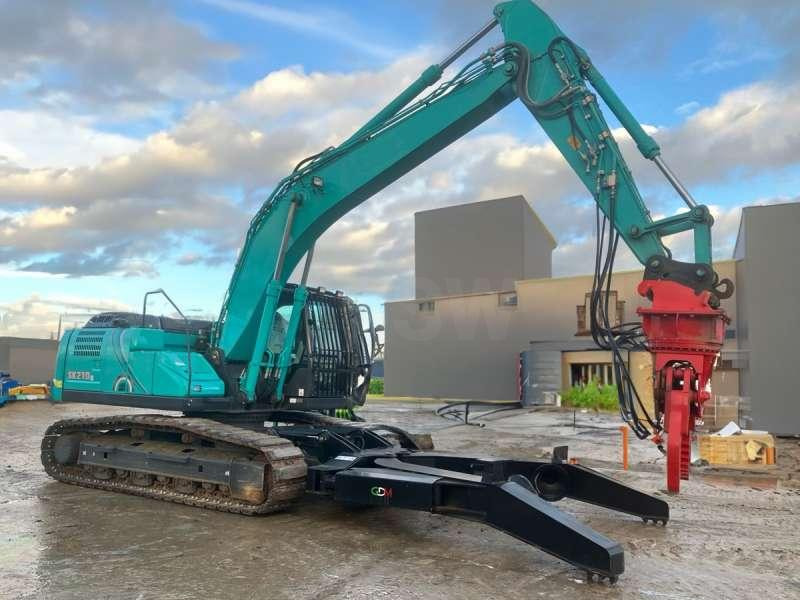 Kobelco SK210LC-10E - Manipulador de materiales: foto 1 Kobelco SK210LC-10E - Manipulador de materiales: foto 1