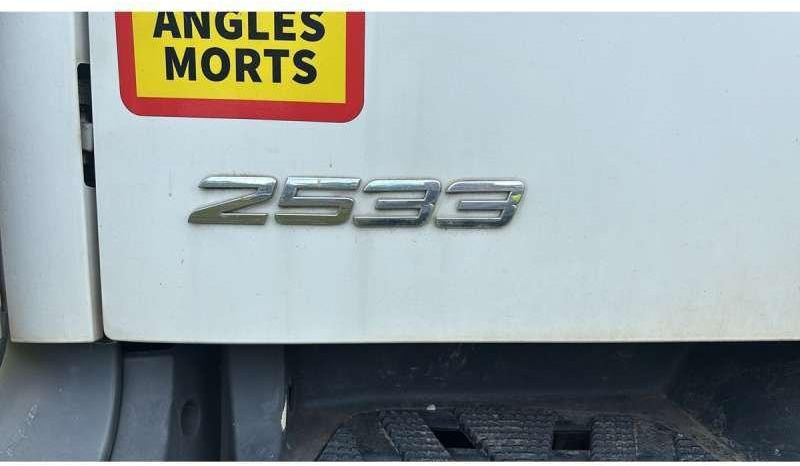 Mercedes ANTOS 2533 - Camión de basura: foto 3 Mercedes ANTOS 2533 - Camión de basura: foto 3