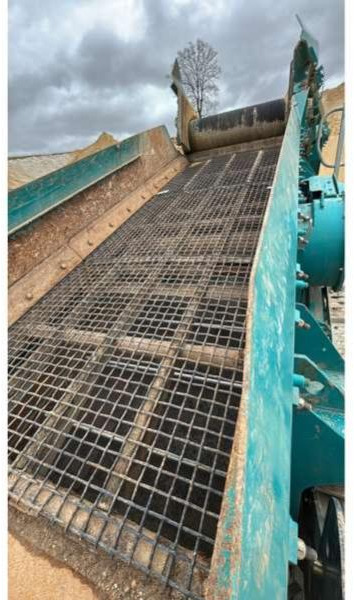 Powerscreen WARRIOR 1400X - Cribadora: foto 5 Powerscreen WARRIOR 1400X - Cribadora: foto 5