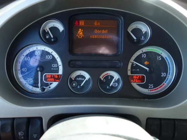 DAF XF 105.460 zf intarder - Cabeza tractora: foto 3 DAF XF 105.460 zf intarder - Cabeza tractora: foto 3