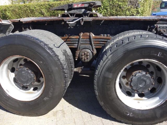 MAN TGA 26.480 6X4 STEELSPRINGS,MANUAL GEARBOX,INTARDER - Cabeza tractora: foto 2 MAN TGA 26.480 6X4 STEELSPRINGS,MANUAL GEARBOX,INTARDER - Cabeza tractora: foto 2