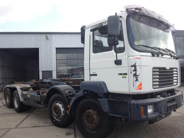 MAN 35-364 chassis cabine manual diesel pomp 6 cil 8x4 - Chasis camión: foto 1 MAN 35-364 chassis cabine manual diesel pomp 6 cil 8x4 - Chasis camión: foto 1