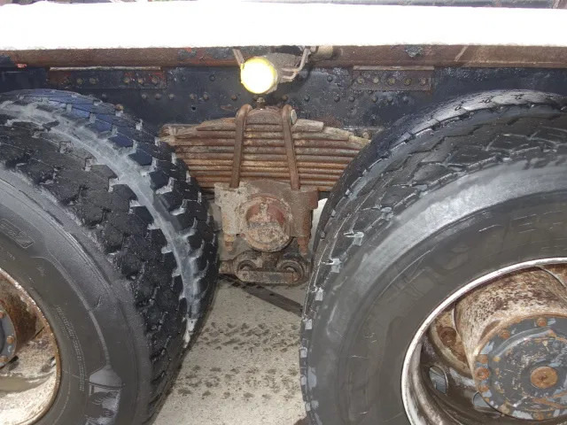 MAN 35-364 chassis cabine manual diesel pomp 6 cil 8x4 - Chasis camión: foto 4 MAN 35-364 chassis cabine manual diesel pomp 6 cil 8x4 - Chasis camión: foto 4
