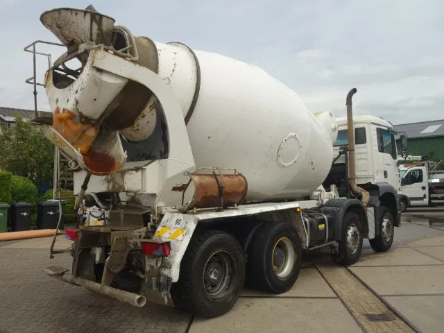MAN TGA 35.360 8X4 MIXER STEEL SPRINGS BIG AXELS MANUAL POMP - Camión hormigonera: foto 3 MAN TGA 35.360 8X4 MIXER STEEL SPRINGS BIG AXELS MANUAL POMP - Camión hormigonera: foto 3