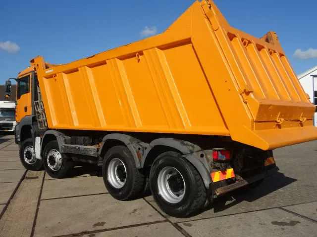 MAN TGA 41-440 8X6 MANUAL GEARBOX 22M3 MEILLER TIPPER - Volquete camión: foto 4 MAN TGA 41-440 8X6 MANUAL GEARBOX 22M3 MEILLER TIPPER - Volquete camión: foto 4