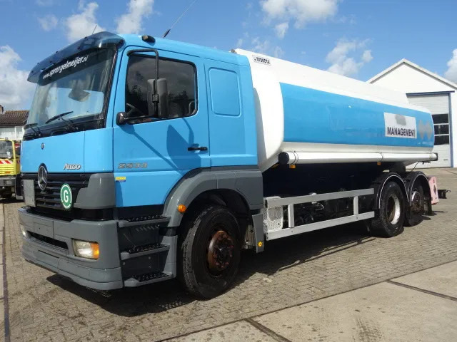 Mercedes-Benz ATEGO 2533 6X2 18500 LITER,MANUAL GEARBOX,ARCO - Cisterna camión: foto 2 Mercedes-Benz ATEGO 2533 6X2 18500 LITER,MANUAL GEARBOX,ARCO - Cisterna camión: foto 2
