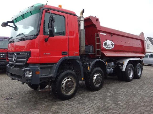 Mercedes-Benz Actros 4141 MEILLER 20 CUB STEEL KIPPER,8X8 - Volquete camión: foto 4 Mercedes-Benz Actros 4141 MEILLER 20 CUB STEEL KIPPER,8X8 - Volquete camión: foto 4