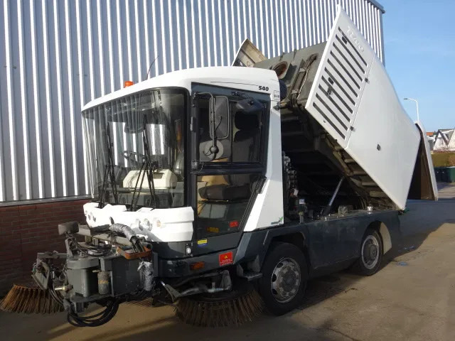 Ravo 540 SWEEPER,EURO5,AIRCO - Barredora vial: foto 2 Ravo 540 SWEEPER,EURO5,AIRCO - Barredora vial: foto 2