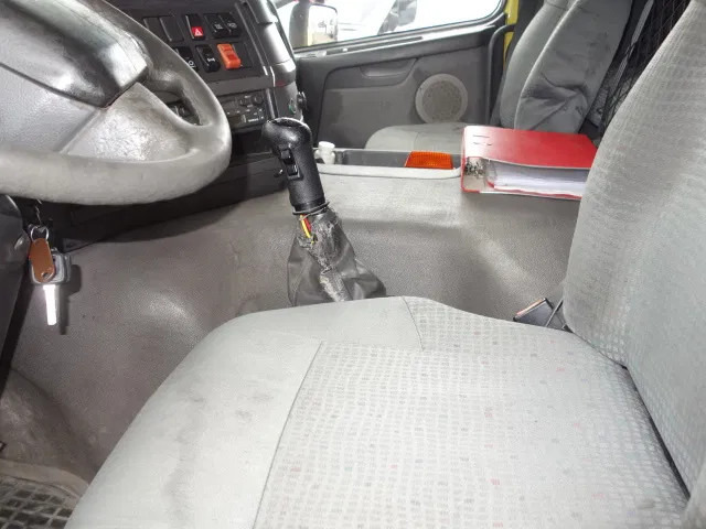 Volvo FM 12 18500liter tank,AIRCO,MANUAL GEARBOX - Cisterna camión: foto 3 Volvo FM 12 18500liter tank,AIRCO,MANUAL GEARBOX - Cisterna camión: foto 3