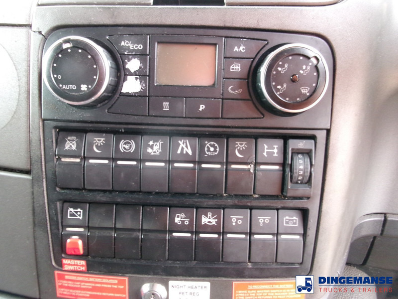 Foto del interior 2: Cabeza tractora MAN TGS 24.460 6X2 RHD Euro 6