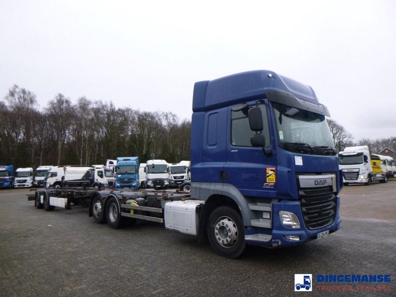 DAF CF 460 6X2 Euro 6 container chassis 20 ft + Krone drawbar trailer 20 ft - Portacontenedore/ Intercambiable camión: foto 2 DAF CF 460 6X2 Euro 6 container chassis 20 ft + Krone drawbar trailer 20 ft - Portacontenedore/ Intercambiable camión: foto 2