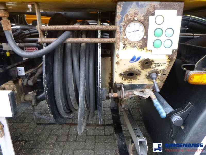 Leasing financiero de DAF LF 220 4x2 RHD Whale vacuum tank leasing DAF LF 220 4x2 RHD Whale vacuum tank: foto 18