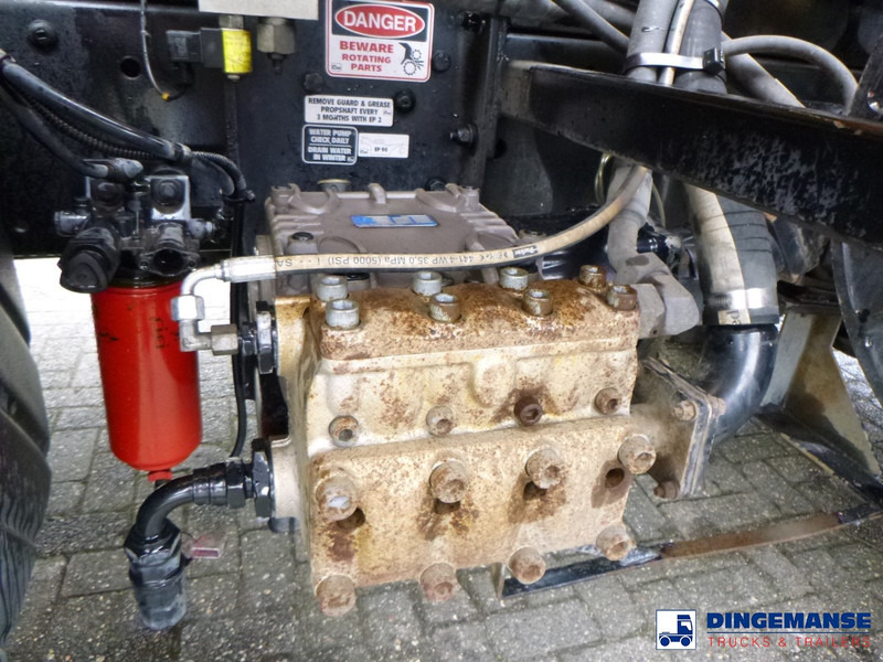 Leasing financiero de DAF LF 220 4x2 RHD Whale vacuum tank leasing DAF LF 220 4x2 RHD Whale vacuum tank: foto 19