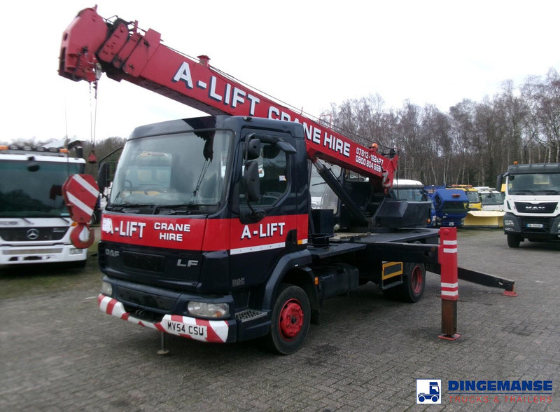 DAF LF 45.150 RHD Tadano TS-75 M crane 8 t - Camión grúa: foto 1 DAF LF 45.150 RHD Tadano TS-75 M crane 8 t - Camión grúa: foto 1