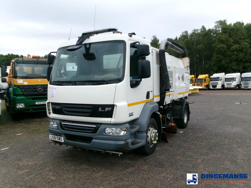 DAF LF 55.220 4x2 Scarab sweeper - Barredora vial: foto 1 DAF LF 55.220 4x2 Scarab sweeper - Barredora vial: foto 1