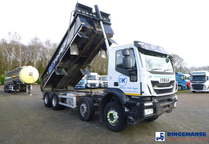 Iveco Stralis X-Way 460 8x4 RHD tipper - Volquete camión: foto 2 Iveco Stralis X-Way 460 8x4 RHD tipper - Volquete camión: foto 2