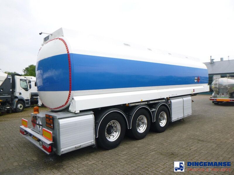 LAG Fuel tank alu 40.5 m3 / 4 comp + pump / ADR 13/07/26 - Cisterna semirremolque: foto 4 LAG Fuel tank alu 40.5 m3 / 4 comp + pump / ADR 13/07/26 - Cisterna semirremolque: foto 4