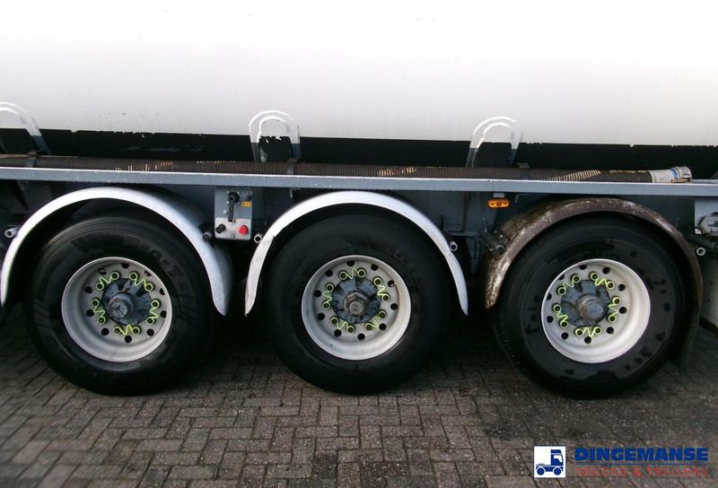 LAG Fuel tank alu 45.2 m3 / 6 comp + pump - Cisterna semirremolque: foto 5 LAG Fuel tank alu 45.2 m3 / 6 comp + pump - Cisterna semirremolque: foto 5