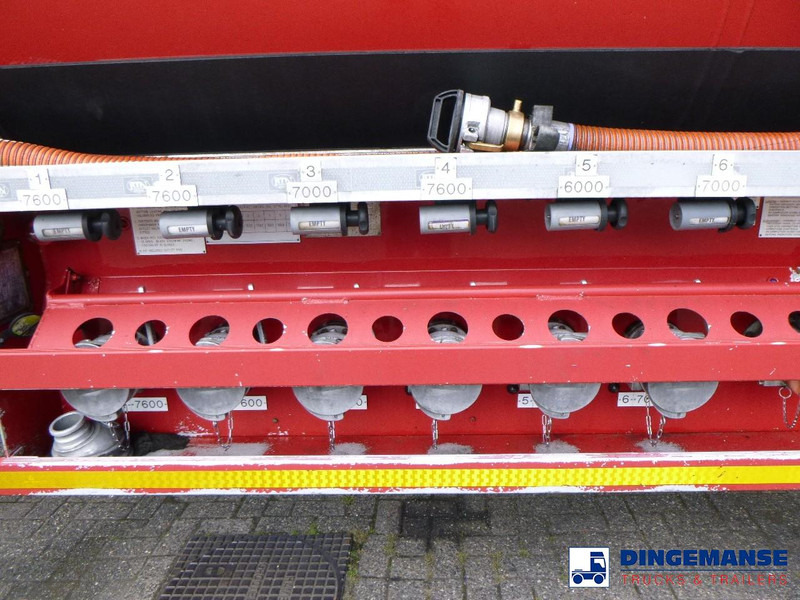 Cisterna semirremolque Lakeland Fuel tank alu 42.8 m3 / 6 comp + pump: foto 7 Cisterna semirremolque Lakeland Fuel tank alu 42.8 m3 / 6 comp + pump: foto 7