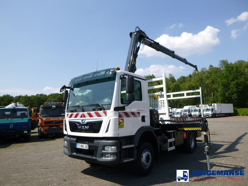 MAN TGM 15.290 4x2 + HIAB 092 B3 HIDUO - Camión grúa: foto 1 MAN TGM 15.290 4x2 + HIAB 092 B3 HIDUO - Camión grúa: foto 1