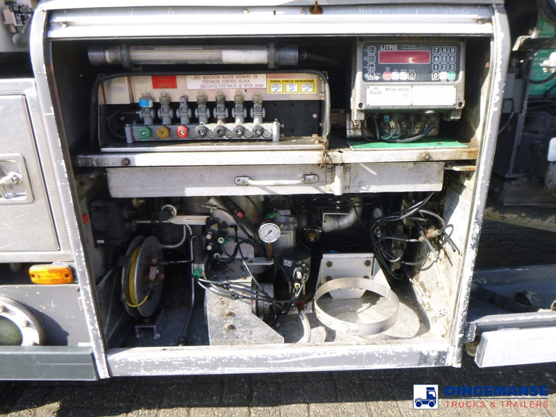 Cisterna camión MAN TGS 26.320 6X2 RHD fuel tank 20 m3 / 4 comp: foto 6