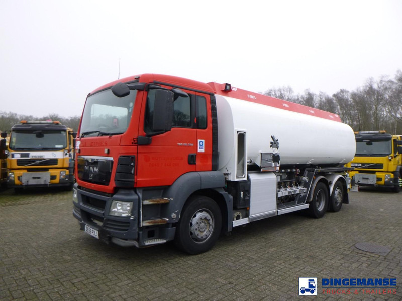 MAN TGS 26.320 6X2 RHD fuel tank 20 m3 / 4 comp - Cisterna camión: foto 1 MAN TGS 26.320 6X2 RHD fuel tank 20 m3 / 4 comp - Cisterna camión: foto 1