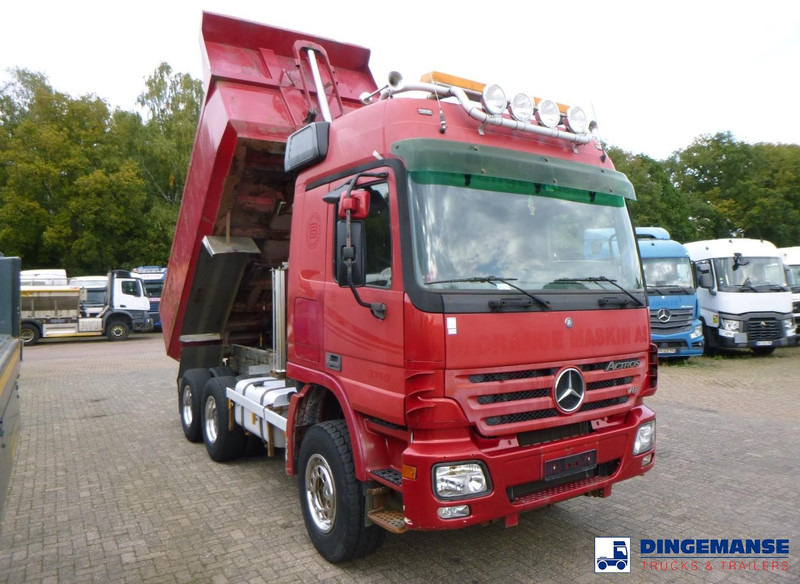 Mercedes-Benz Actros 3350 6x4 tipper - Volquete camión: foto 2 Mercedes-Benz Actros 3350 6x4 tipper - Volquete camión: foto 2