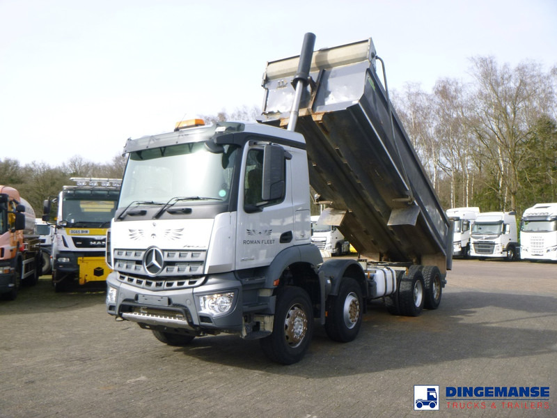 Mercedes-Benz Arocs 3246 8x4 RHD tipper - Volquete camión: foto 1 Mercedes-Benz Arocs 3246 8x4 RHD tipper - Volquete camión: foto 1