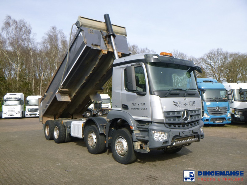 Mercedes-Benz Arocs 3246 8x4 RHD tipper - Volquete camión: foto 2 Mercedes-Benz Arocs 3246 8x4 RHD tipper - Volquete camión: foto 2