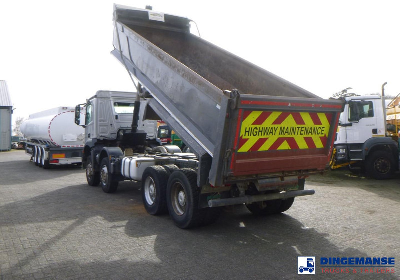 Mercedes-Benz Arocs 3246 8x4 RHD tipper - Volquete camión: foto 3 Mercedes-Benz Arocs 3246 8x4 RHD tipper - Volquete camión: foto 3