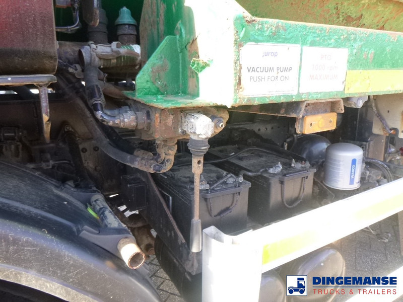 Leasing financiero de Mercedes-Benz Axor 3236 8x4 RHD vacuum tank leasing Mercedes-Benz Axor 3236 8x4 RHD vacuum tank: foto 13