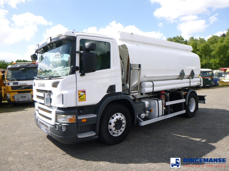 Scania P 270 DB 4x2 fuel tank 13.7 m3 / 5 comp - Cisterna camión: foto 1 Scania P 270 DB 4x2 fuel tank 13.7 m3 / 5 comp - Cisterna camión: foto 1