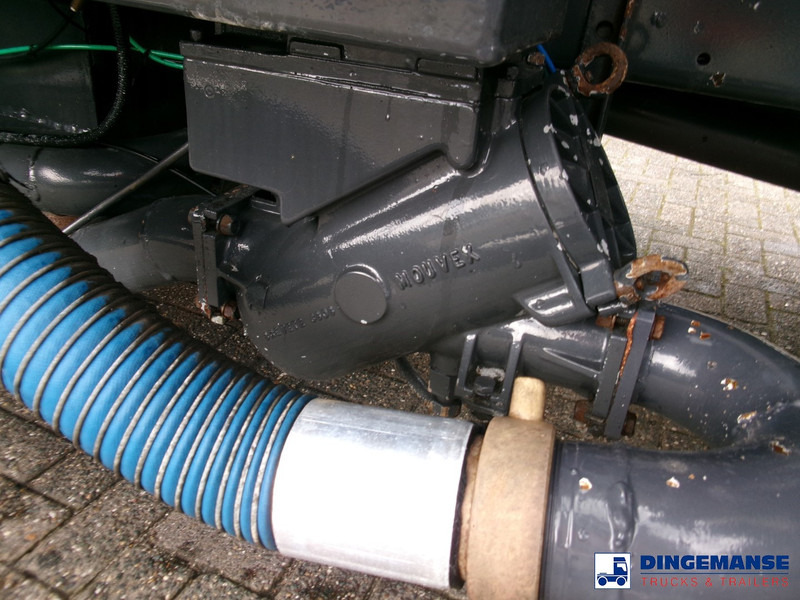 Cisterna camión Volvo FL 240 4x2 RHD fuel tank 13 m3 / 4 comp: foto 10