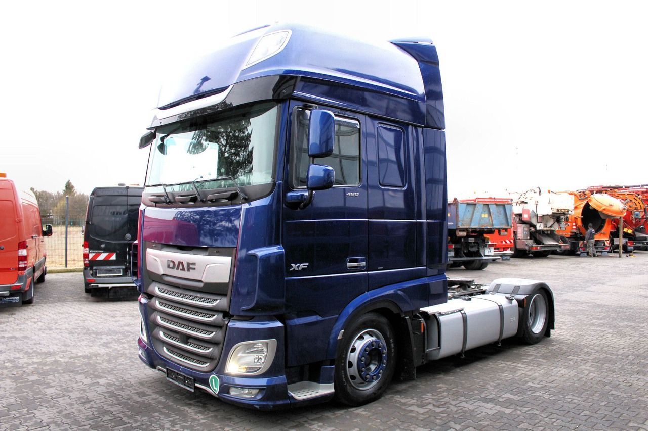 DAF XF 480 FT 4x2 SZM Lowliner  !!! TOP !!! - Cabeza tractora: foto 3 DAF XF 480 FT 4x2 SZM Lowliner  !!! TOP !!! - Cabeza tractora: foto 3