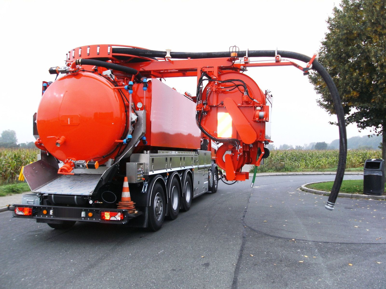 Scania R450 8x4 Kroll 19m³ W-Rückgewinner Kombi-HD +ADR - Limpieza de alcantarillado: foto 3 Scania R450 8x4 Kroll 19m³ W-Rückgewinner Kombi-HD +ADR - Limpieza de alcantarillado: foto 3