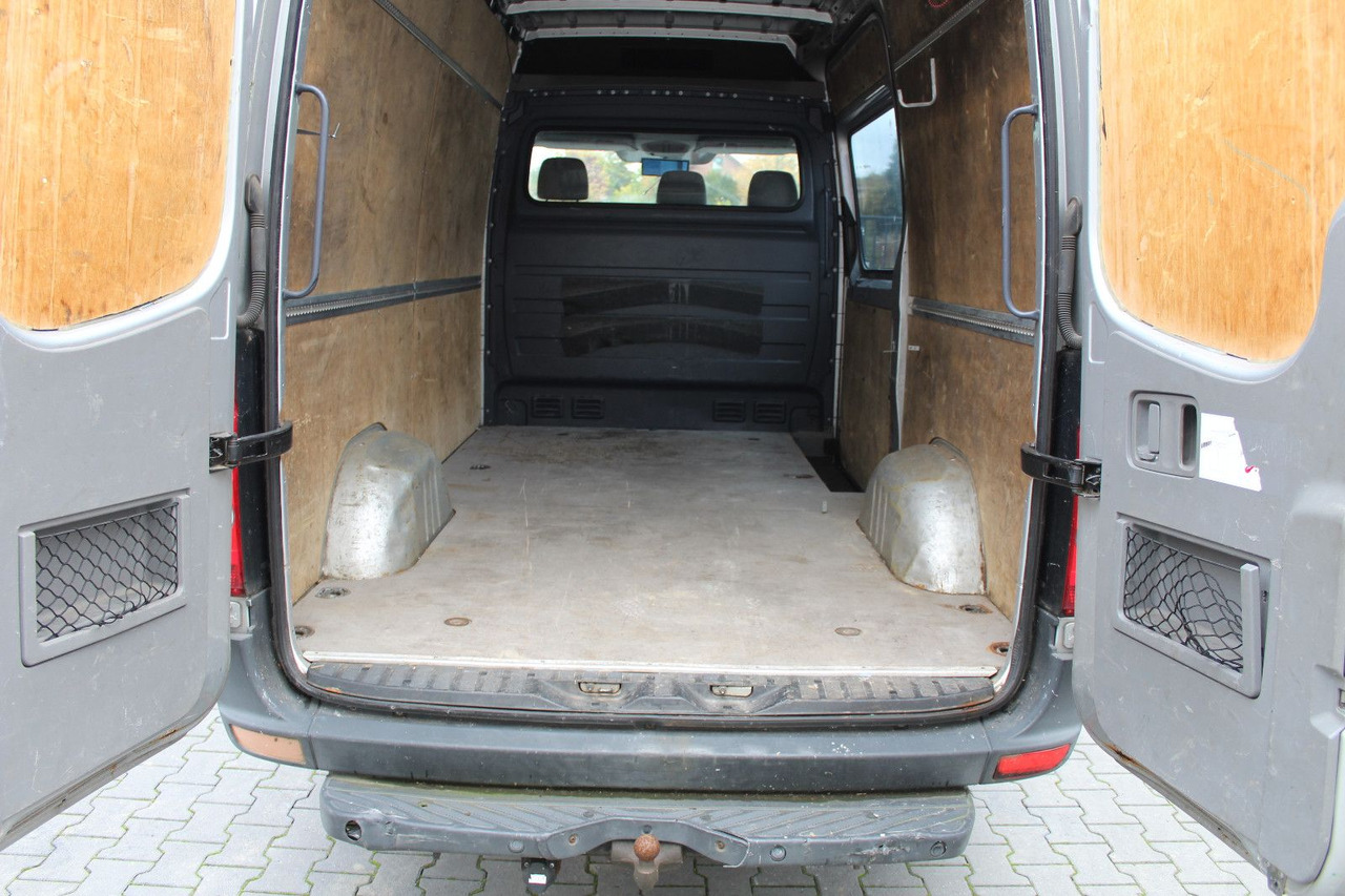Volkswagen Crafter 2.5 TDI Kasten 3,5 t + AHK, Klima, - Furgón: foto 5 Volkswagen Crafter 2.5 TDI Kasten 3,5 t + AHK, Klima, - Furgón: foto 5