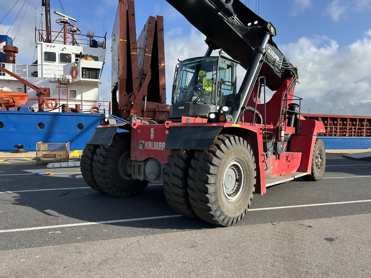 Kalmar DRG450-65S5 - Reach stacker: foto 2 Kalmar DRG450-65S5 - Reach stacker: foto 2