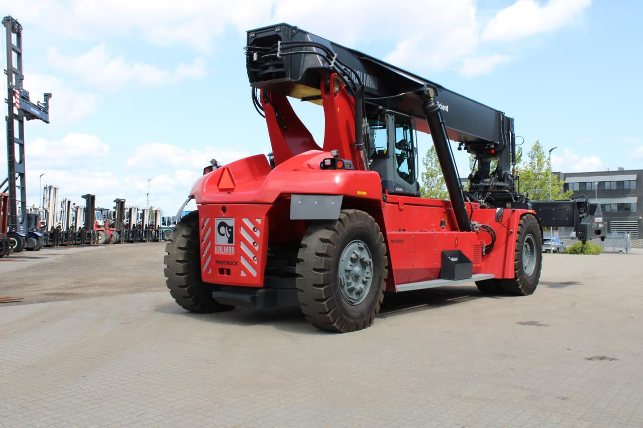 Kalmar DRG450-65S5XE - Reach stacker: foto 3 Kalmar DRG450-65S5XE - Reach stacker: foto 3
