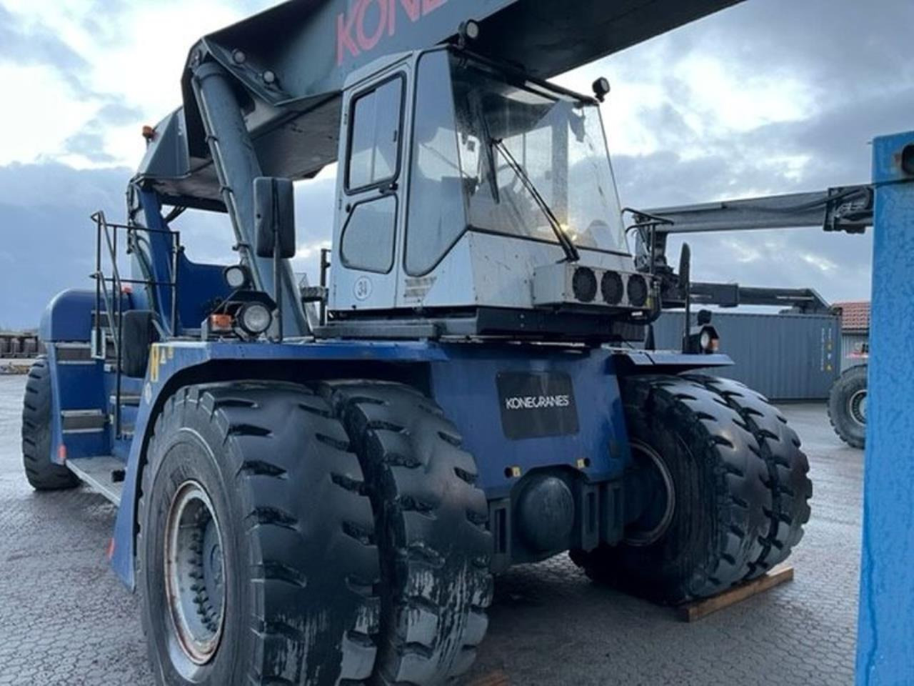 SMV 4531 TB5 - Reach stacker: foto 2 SMV 4531 TB5 - Reach stacker: foto 2