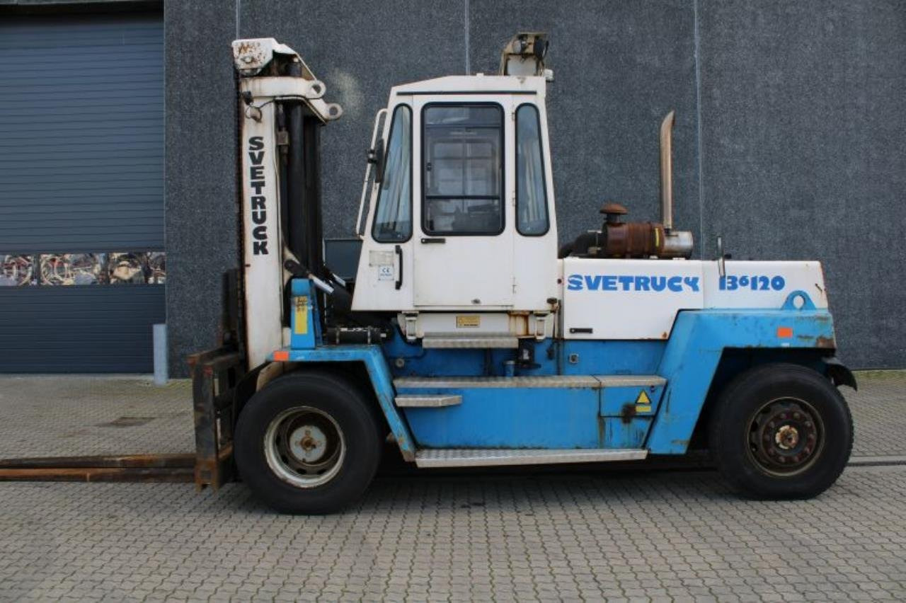 SveTruck 136120-35 - Carretilla elevadora diésel: foto 1 SveTruck 136120-35 - Carretilla elevadora diésel: foto 1
