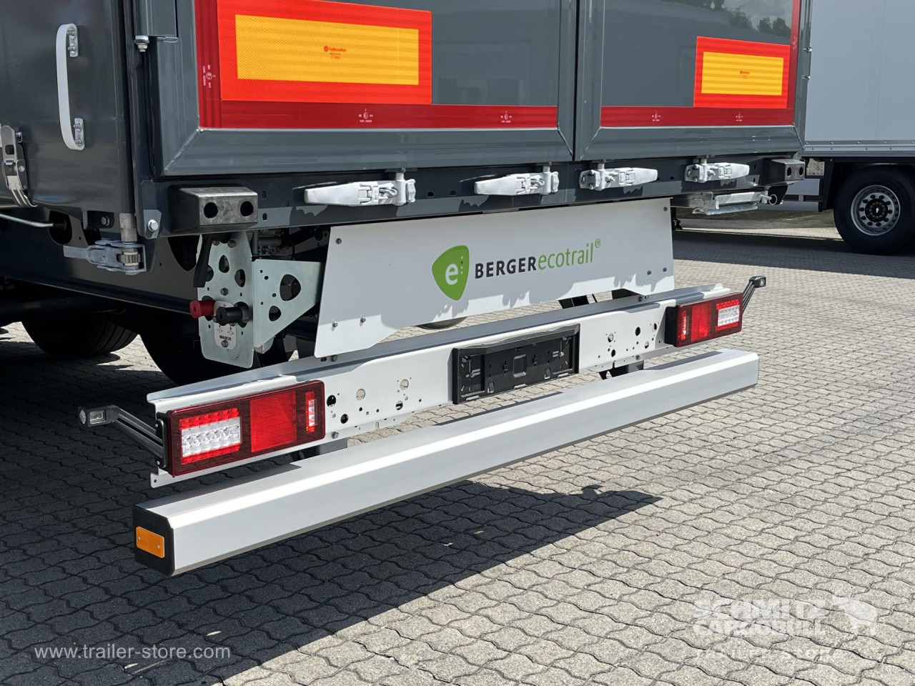 BERGER Auflieger Curtainsider Standard - Semirremolque lona: foto 4 BERGER Auflieger Curtainsider Standard - Semirremolque lona: foto 4