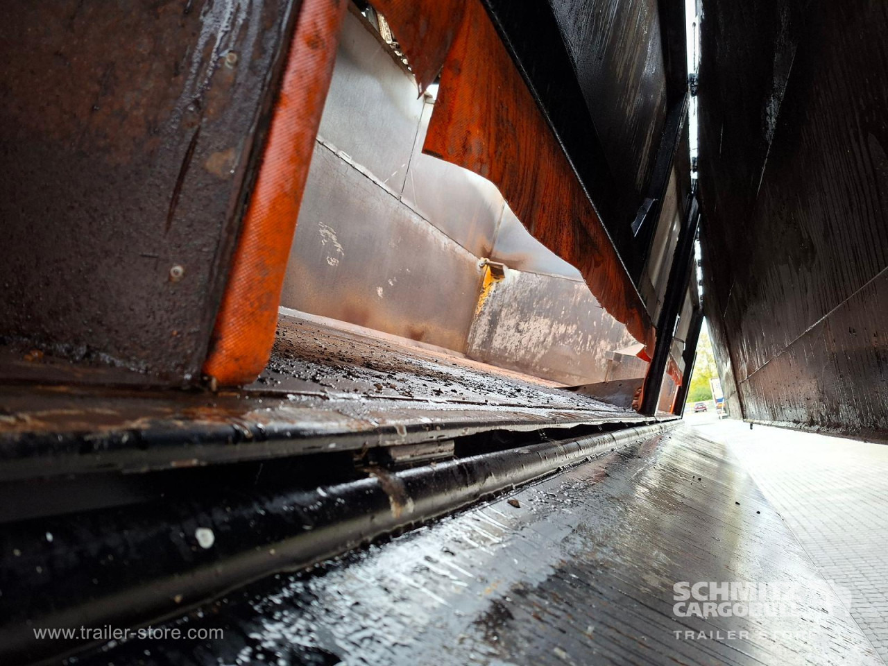 KEMPF Auflieger Kipper Stahlrundmulde 36m³ - Volquete semirremolque: foto 3 KEMPF Auflieger Kipper Stahlrundmulde 36m³ - Volquete semirremolque: foto 3