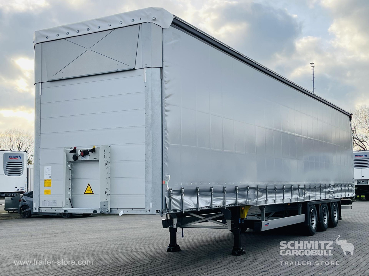 SCHMITZ Auflieger Curtainsider Mega - Semirremolque lona: foto 1 SCHMITZ Auflieger Curtainsider Mega - Semirremolque lona: foto 1