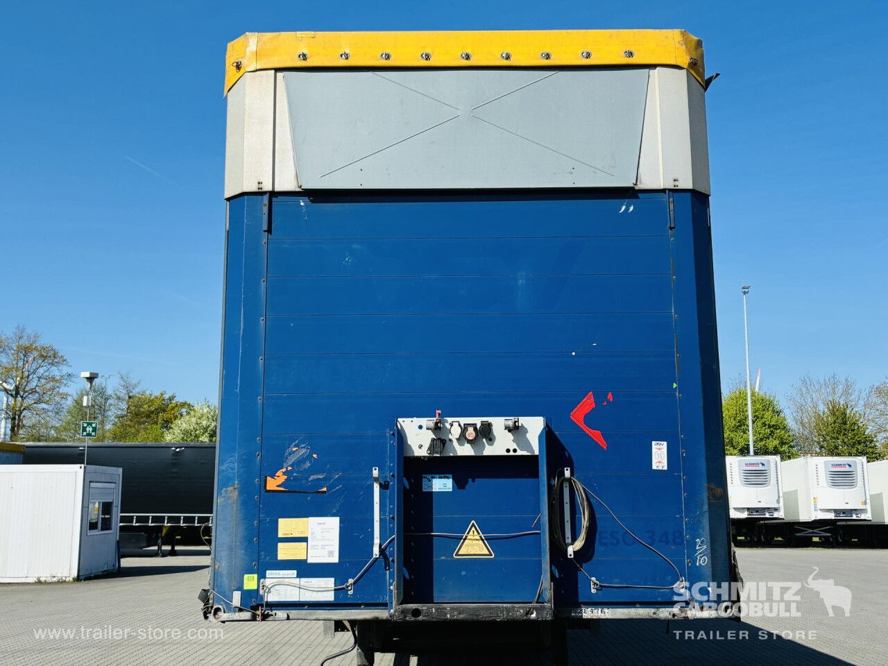 SCHMITZ Auflieger Curtainsider Mega - Semirremolque lona: foto 4 SCHMITZ Auflieger Curtainsider Mega - Semirremolque lona: foto 4