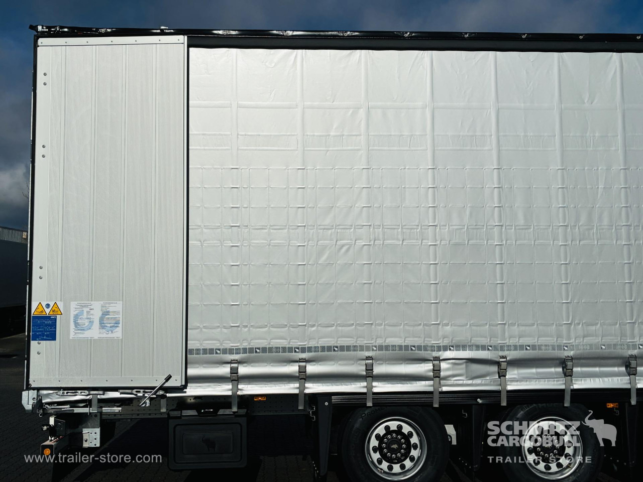 SCHMITZ Auflieger Curtainsider Mega - Semirremolque lona: foto 4 SCHMITZ Auflieger Curtainsider Mega - Semirremolque lona: foto 4